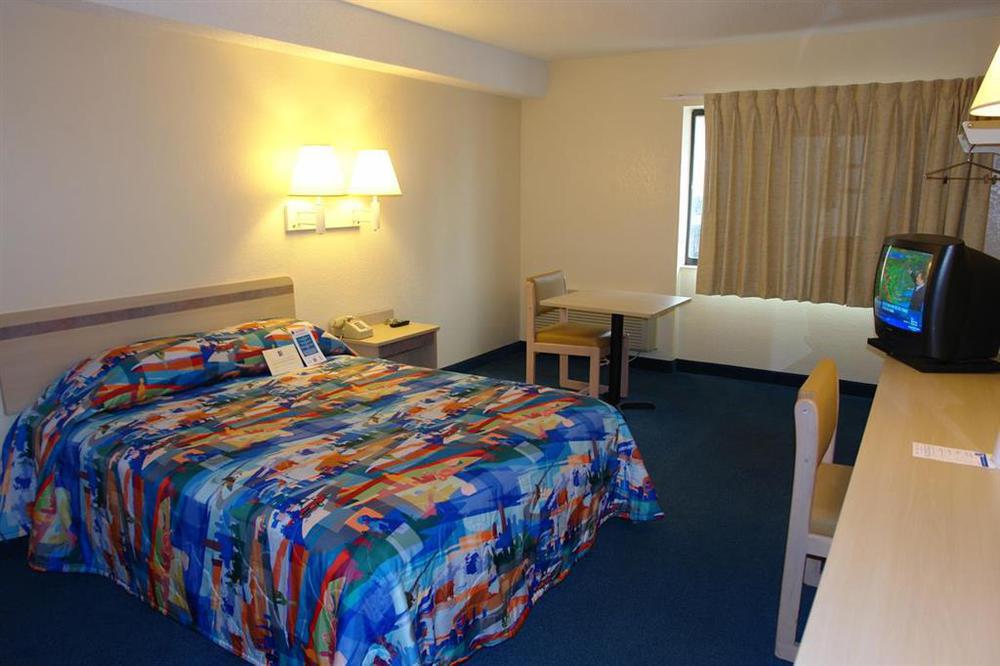 Red Roof Inn Rochester - Airport Szoba fotó
